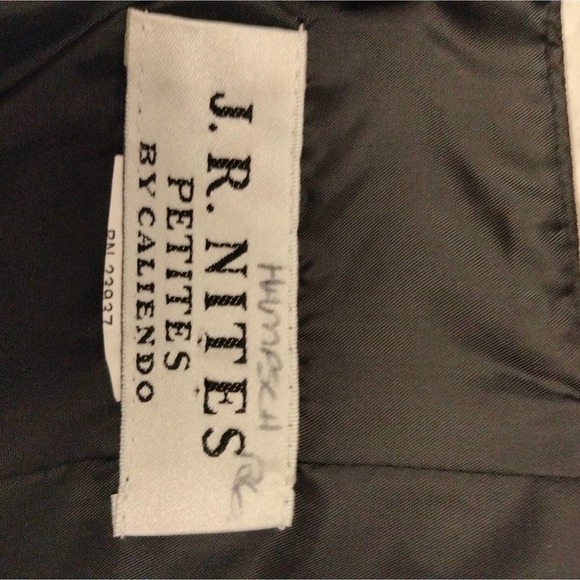 Black formal evening gown 6P - Picture 10 of 10